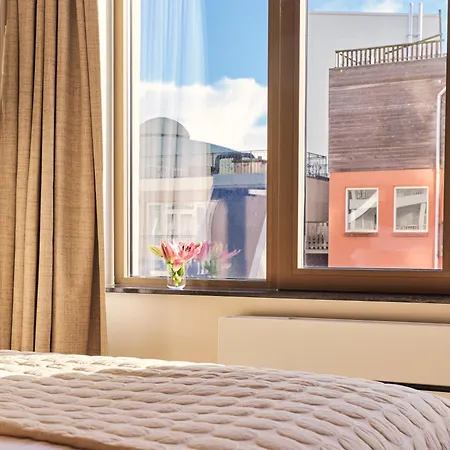 Numa Scheveningen Aparthotel 3*